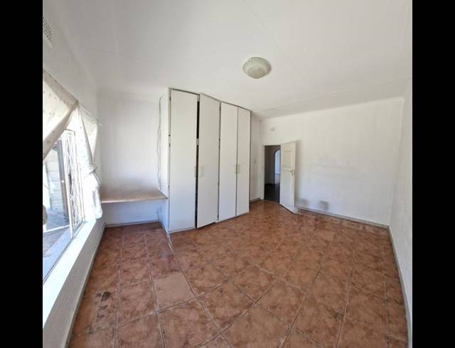 3 BEDROOM PROPERTY TO RENT IN BRENTHURST